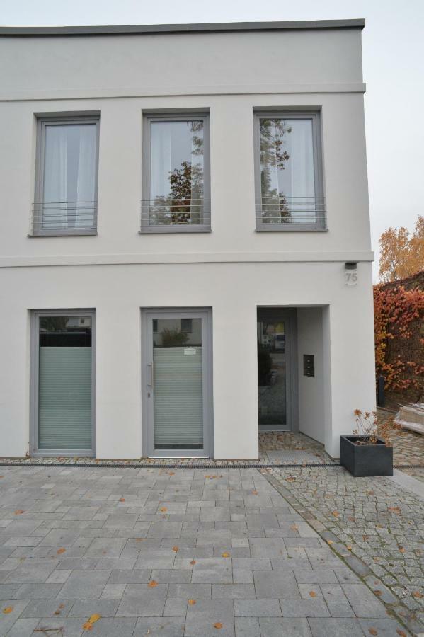 Grey House Apartments Großbeeren Eksteriør billede